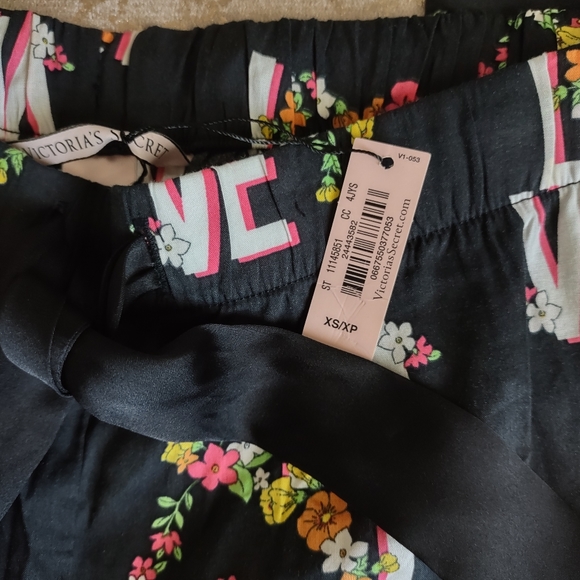 VS Lightweight Lounge/Sleep Pants NWT - Picture 9 of 11